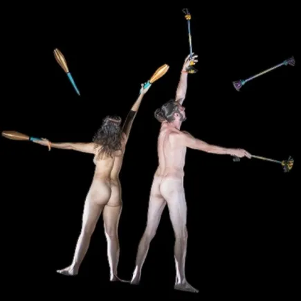 Nu, cirque et bienveillance : Little Circus Butts